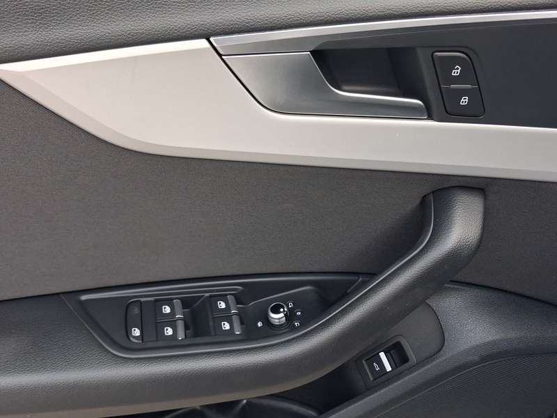 AUDI A4 AVANT ADVANCED 30 TDI 100 KW STRONIC (HEV)